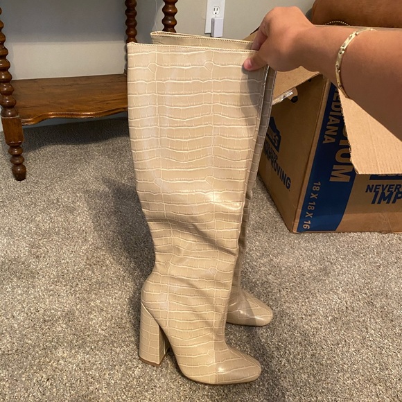 Missguided Shoes - Missguided knee-high crocodile boots